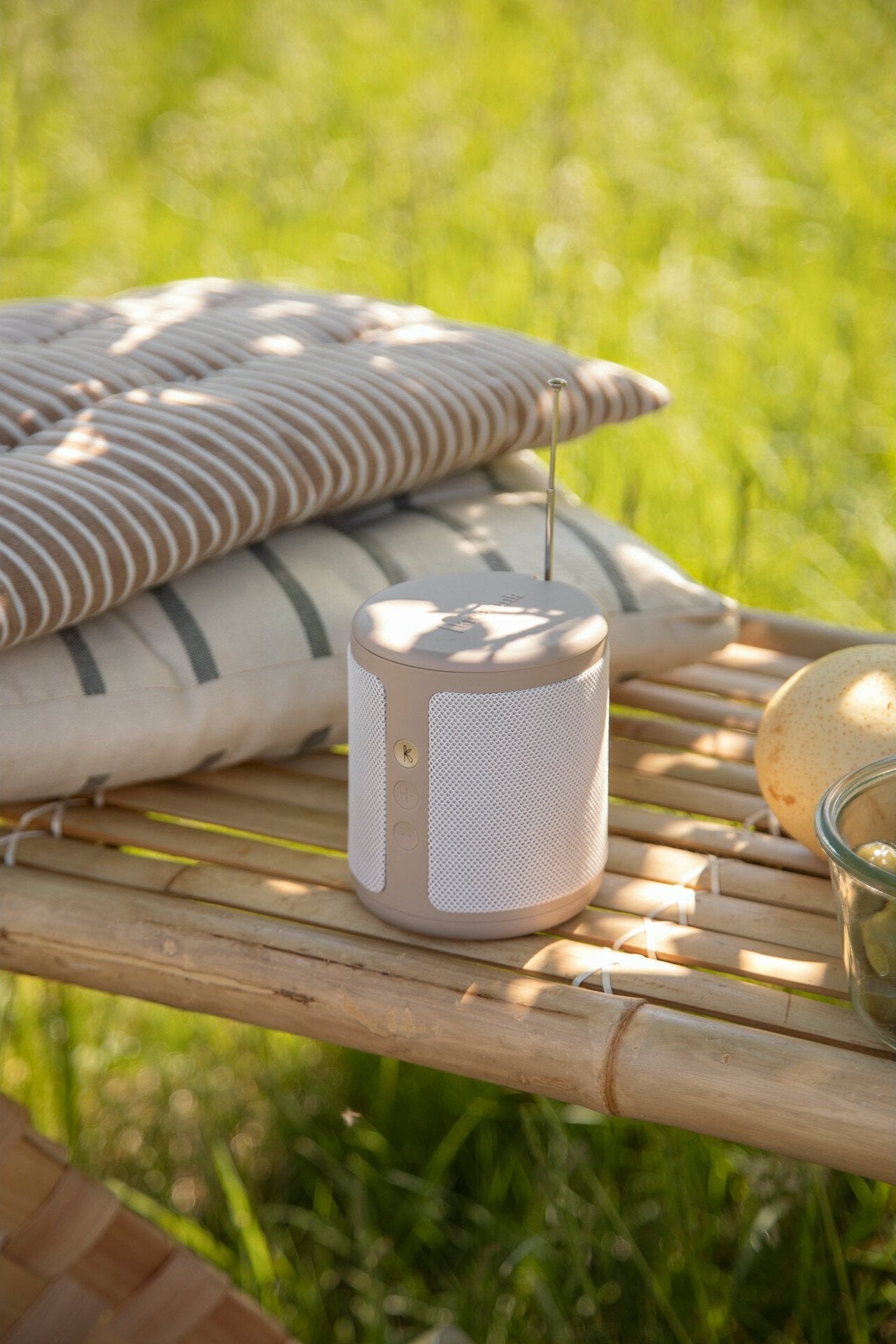 Dabbie DAB/FM radio & bluetooth højttaler - Ivory Sand